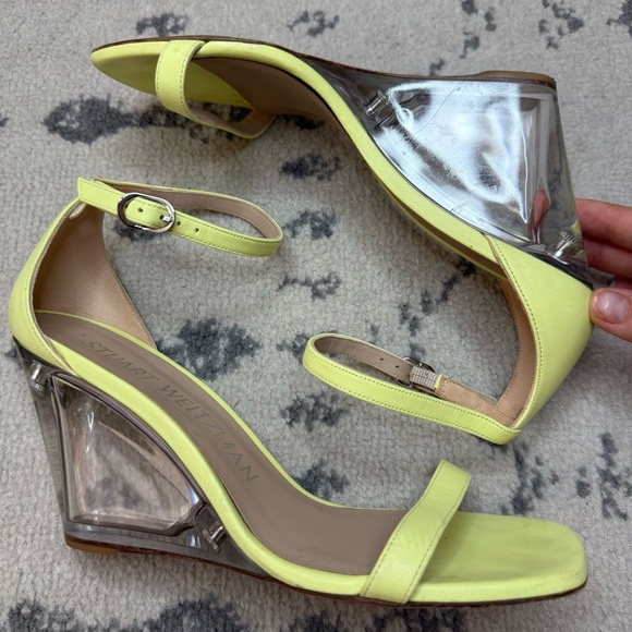 STUART WEITZMAN Nudist Clear Lucite Heel Neon Bright Yellow Summer Wedge Sandals - Picture 6 of 9